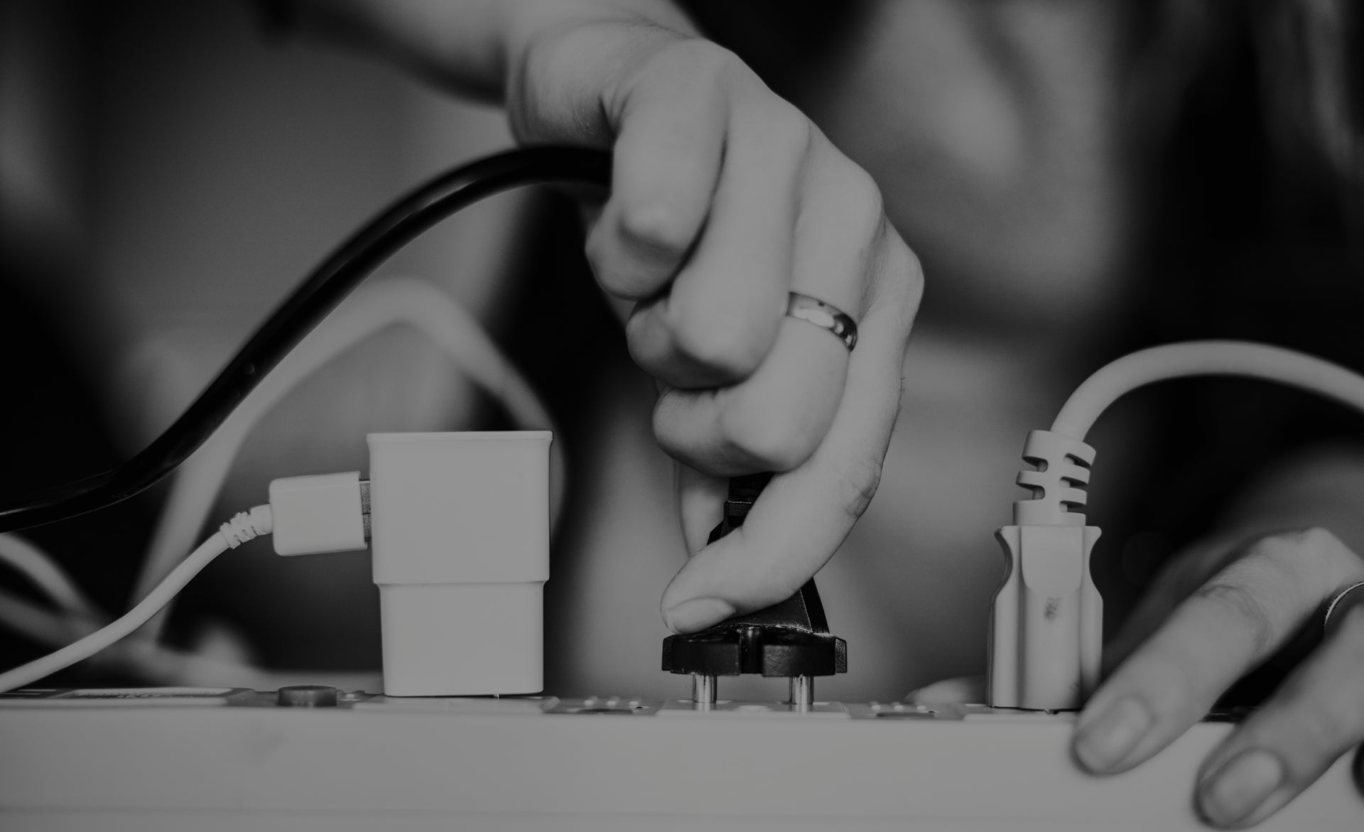 Todo lo que debes saber sobre las extensiones eléctricas - TOOL Ferreterías