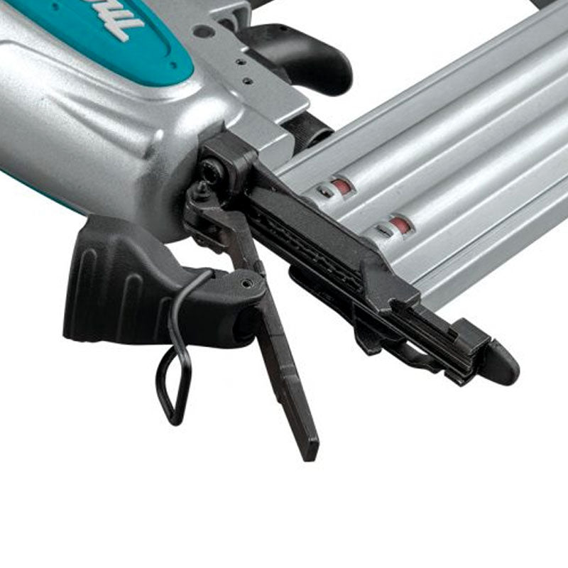 Clavadora Neumática 5/8" 2" Makita Af506